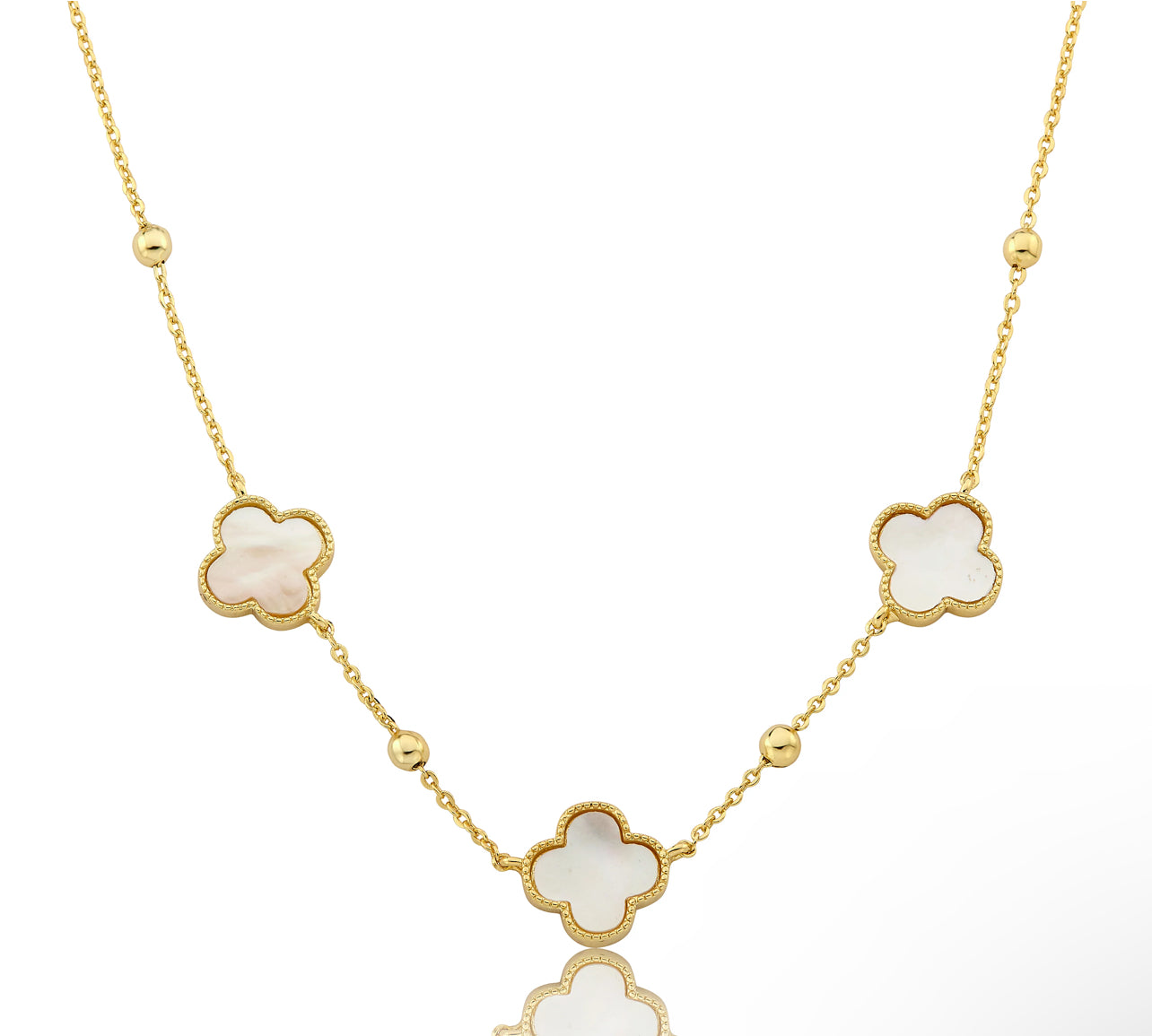 Pearl Cover Three Flowers Necklace