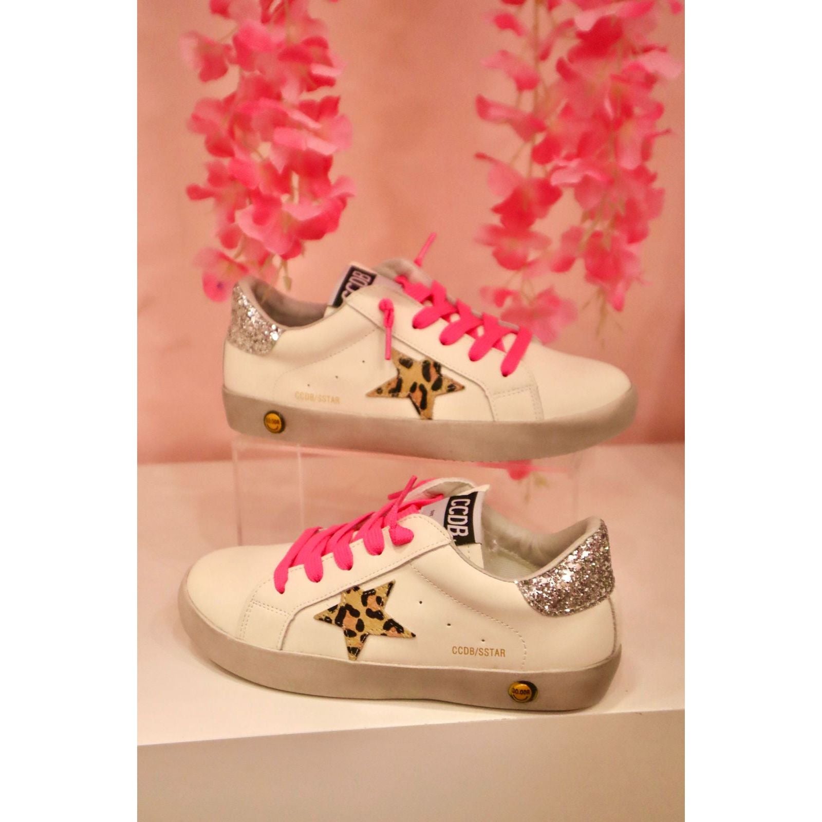 Leopard stars sneakers